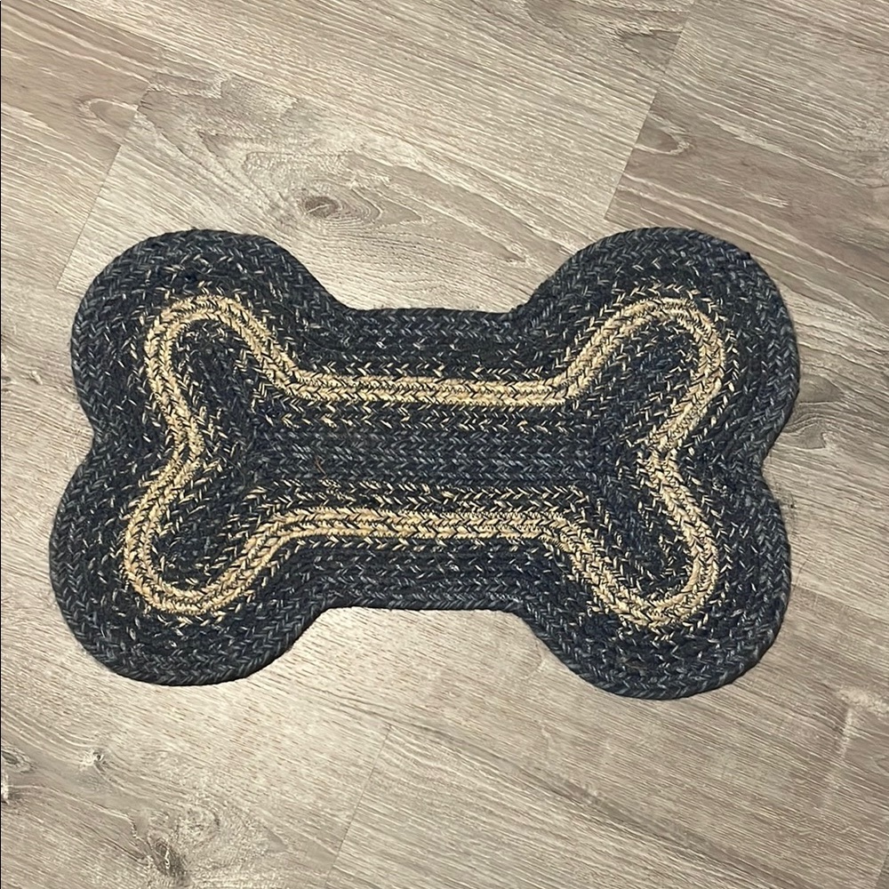 Bone-Shaped Woven Pet Mat